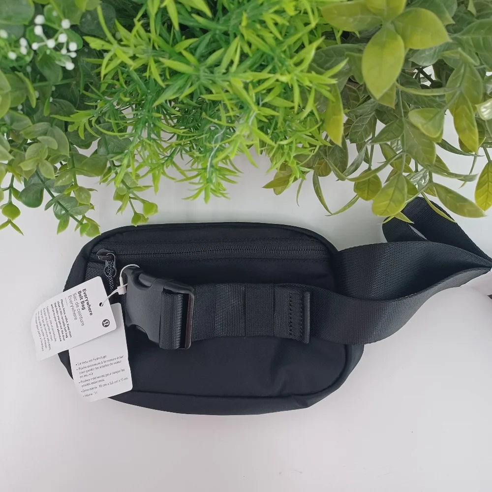 Lululemon Everywhere Belt Bag 1L Black Water Repellent Crossbody NWT
